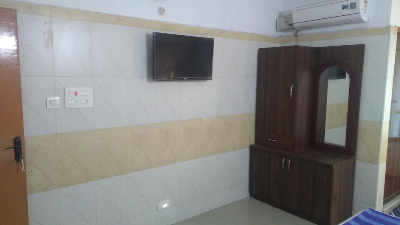 Sdd Residency Hotel Tiruvannamalai Bagian luar foto